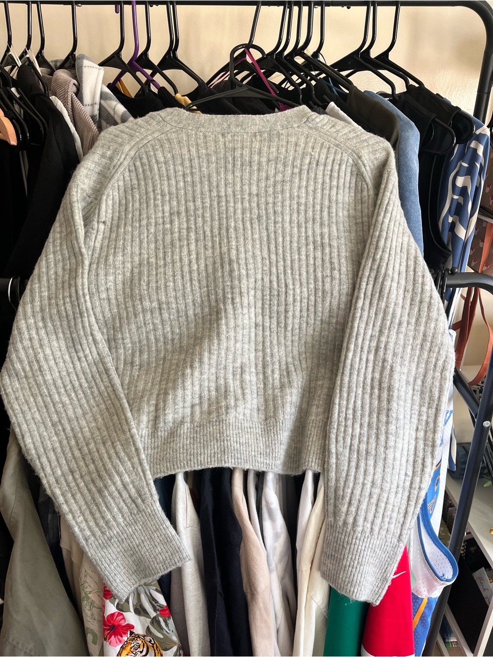 H&M Light Gray Ribbed V-Neck Button Cardigan - Picture 2 of 4